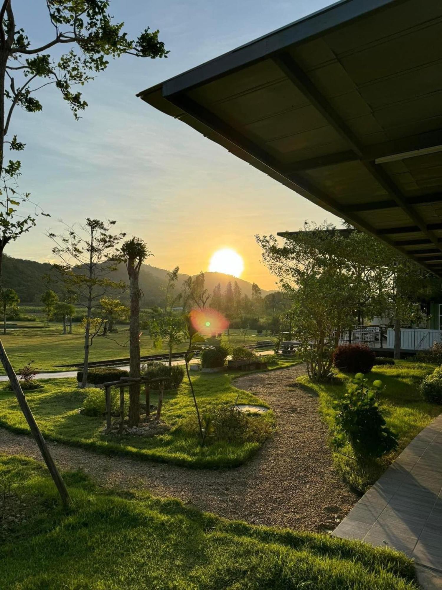 Nex Station Kanchanaburi Exterior foto